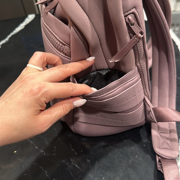 vera wang backpack - Picture 4 of 10